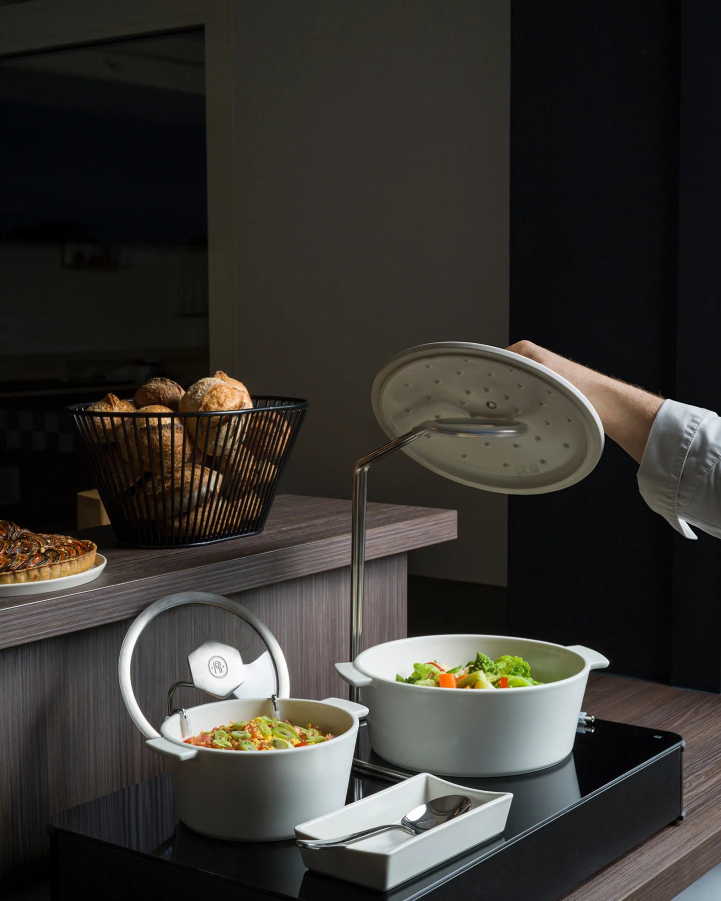 Revol REVOLUTION 2 OVAL COCOTTE 12.75''/32.5cm Glass Induction SKU: '649873