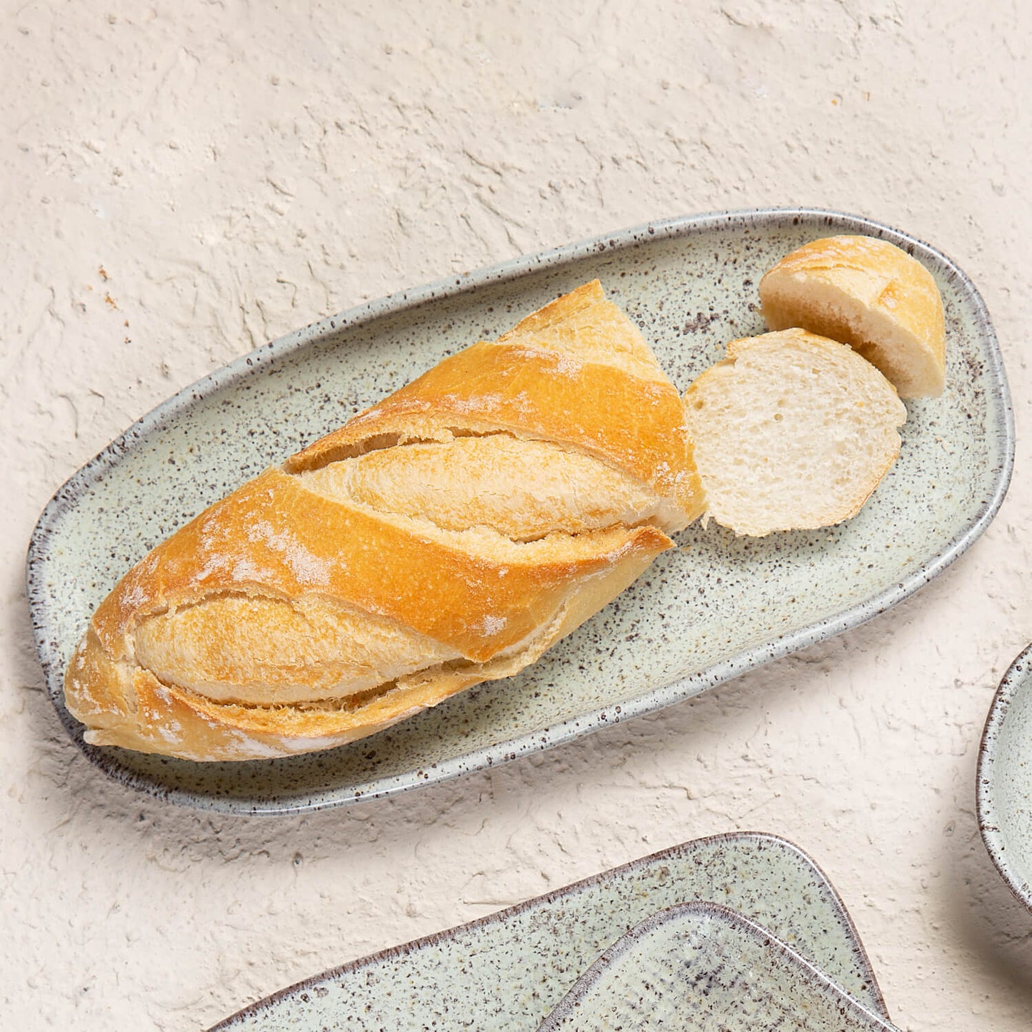 Porto Brasil PISTACHE SHALLOW OVAL PR ORGANIC STONEWARE dia. 9.06x4.33"  SKU: '15114108801
