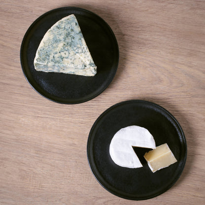 Porto Brasil MATTE BLACK BREAD PLATE STONEWARE dia. 6.1x0.63"  SKU: '1593173901