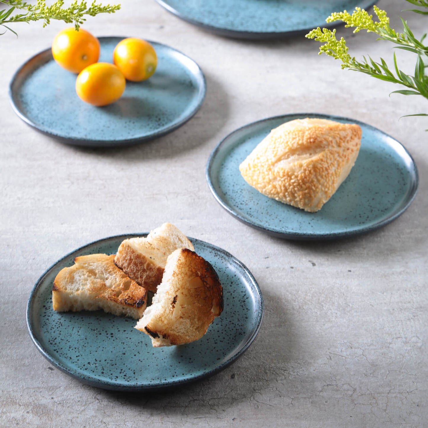 Porto Brasil NIGHT SKY BREAD PLATE STONEWARE dia. 6.1x0.63"  SKU: '1593177201
