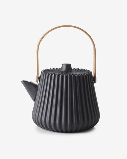 Revol PEKOE TEAPOT + INFUSER BASKET Black Smooth Dark Metal SKU: '653593