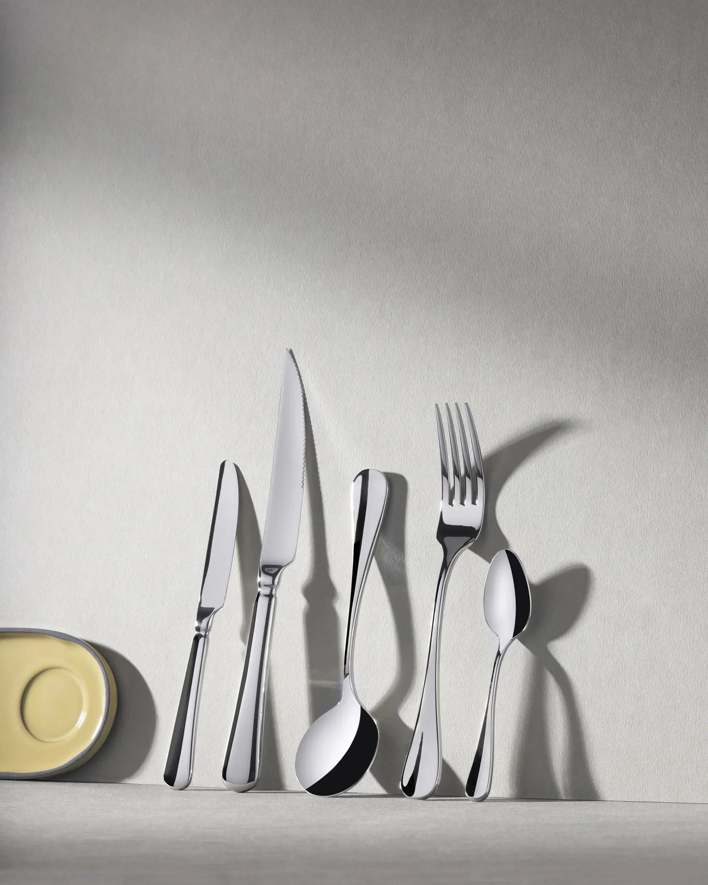 Revol BEAUNE STEAK KNIFE MIRROR FINISH Mirrored 18/10 stainless steel SKU: '656642