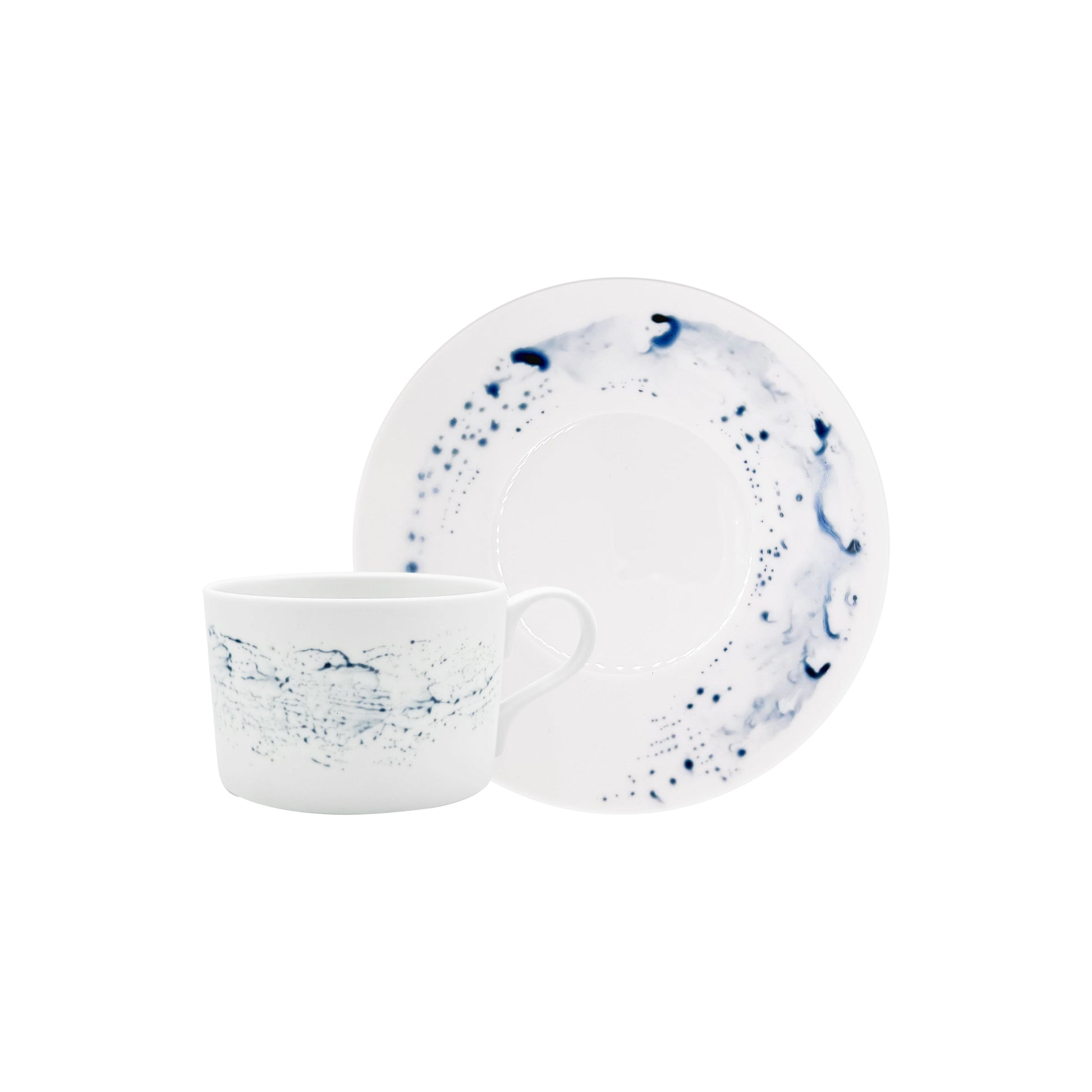 JL Coquet  BLUE IMPRESSION - Tasse ? d?jeuner &amp; soucoupe 6.5 Inch SKU: CYL3021BIMPBLNC000