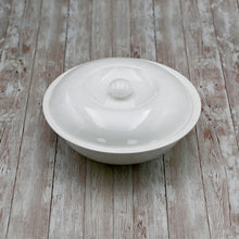 Fine Porcelain 10" | 26 Cm Bowl With Lid 57 Oz | 1700 Ml WL-992442/A
