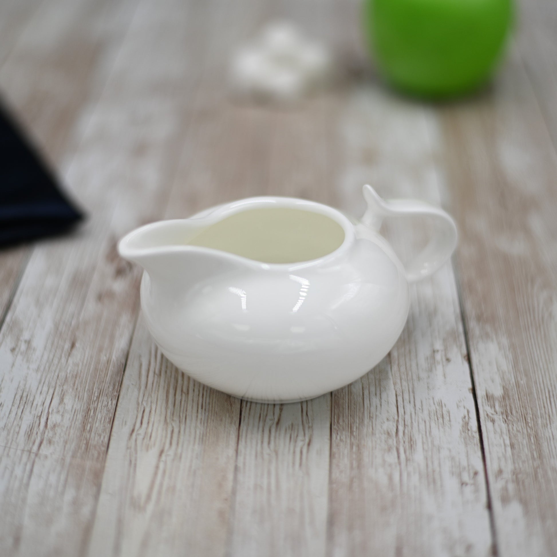 Fine Porcelain Creamer 8 Oz | 250 Ml WL-995022/A