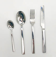 Four (4) Piece 18/10 Stainless Steel Dinner Set By Wilmax With A Square Solid Handle WL-555051